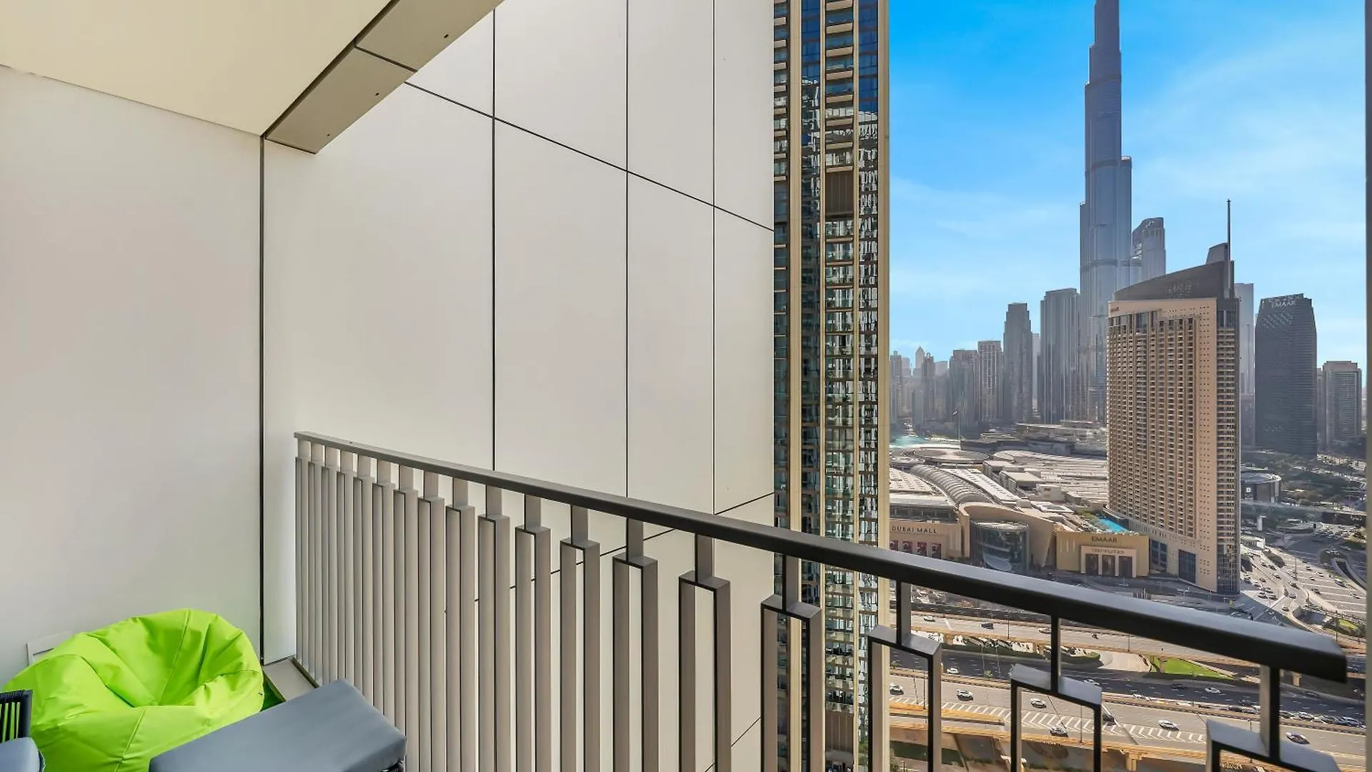 Full Burj View & Direct Access To Dubai Mall